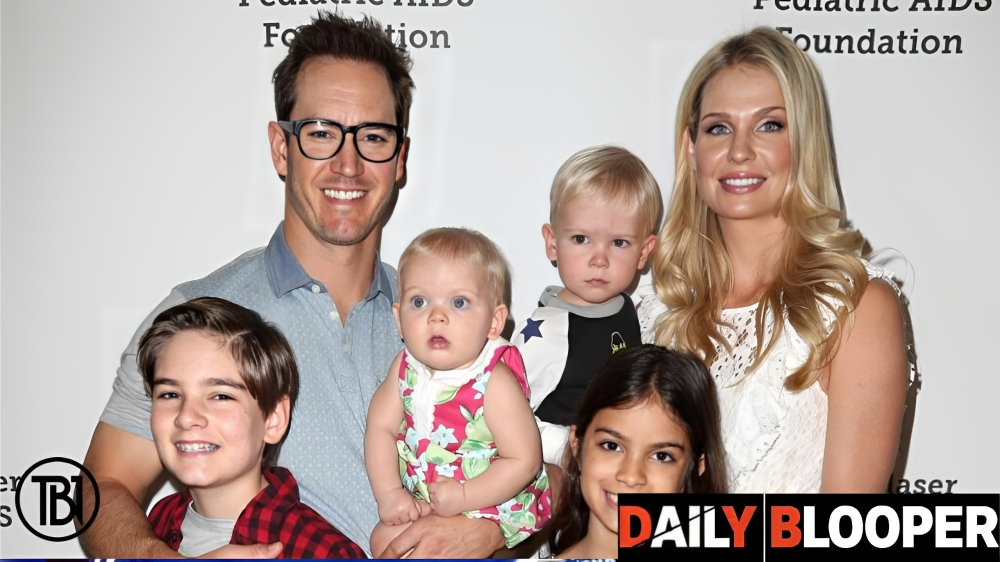 Ava Lorenn Gosselaar